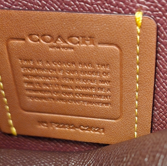 Coach Willow Shoulder Bag EUC - Picture 7 of 12